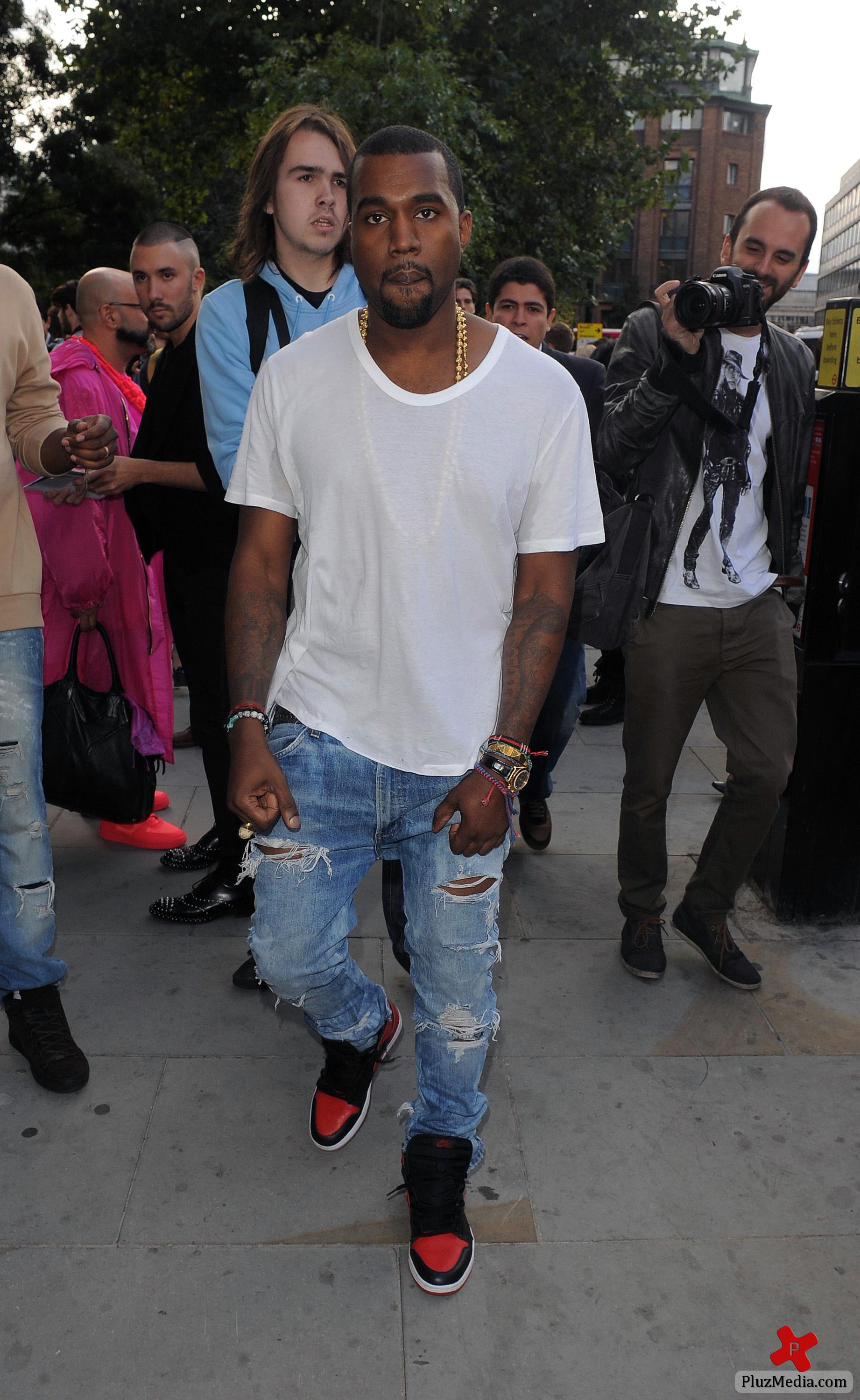 Kanye West - London Fashion Week Spring Summer 2012 - Christopher Kane - Outside | Picture 82262